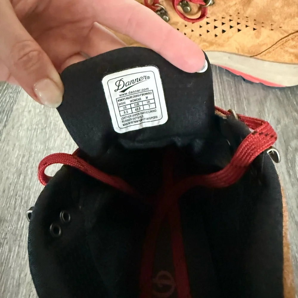 danner suede hiking boots
